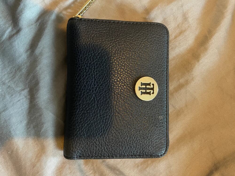 Tommy Hilfiger Navy & Gold Zip Wallet with Card & Coin Pockets